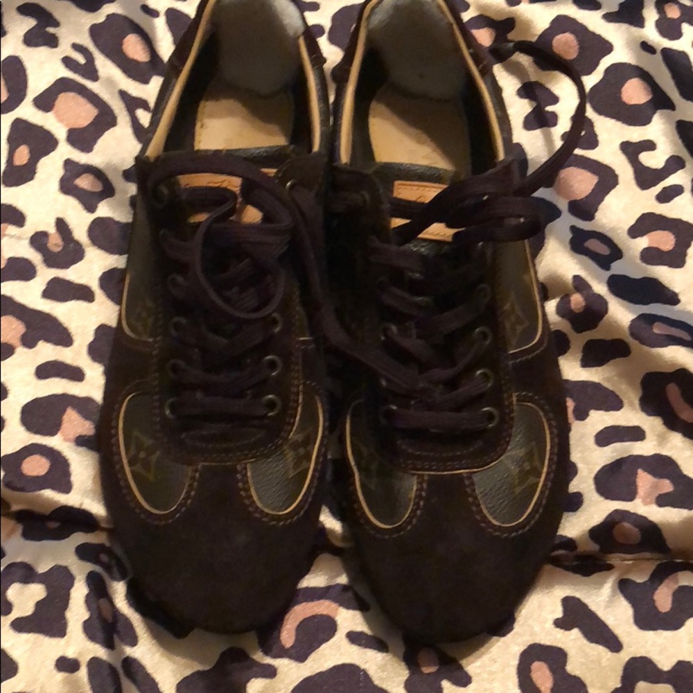Louis Vuitton Sneakers 38